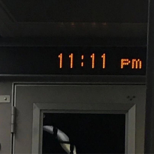 动漫学生疯狂❌喷水自慰
